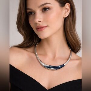 Vintage Y2K Silver Tone Serpentine Collar Omega Necklace Blue Enamel Panel